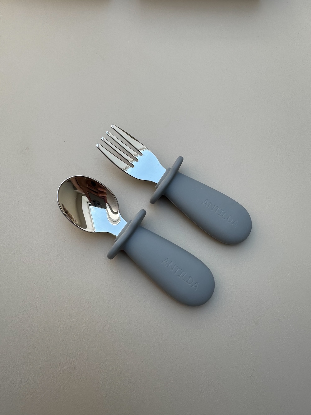 Sztućce dla dziecka - zestaw łyżeczka i widelec - kolor Granatowy